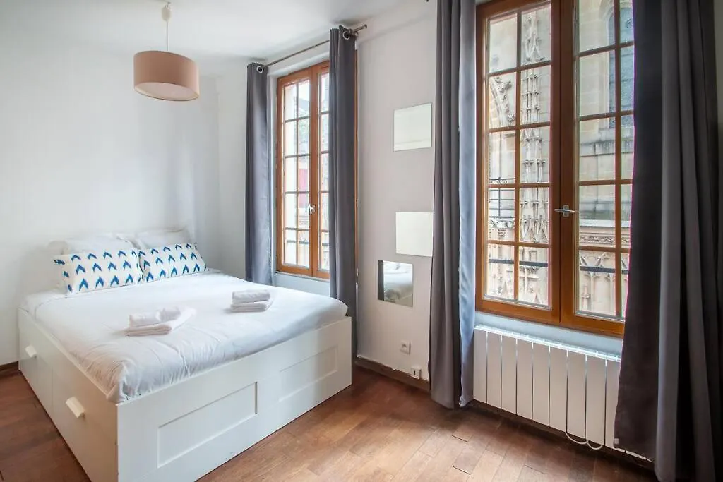 Spacieux Dans Le Beau Quartier Du Marais * Paris