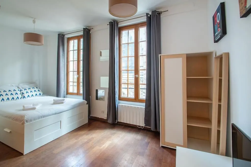 Daire Spacieux Dans Le Beau Quartier Du Marais *